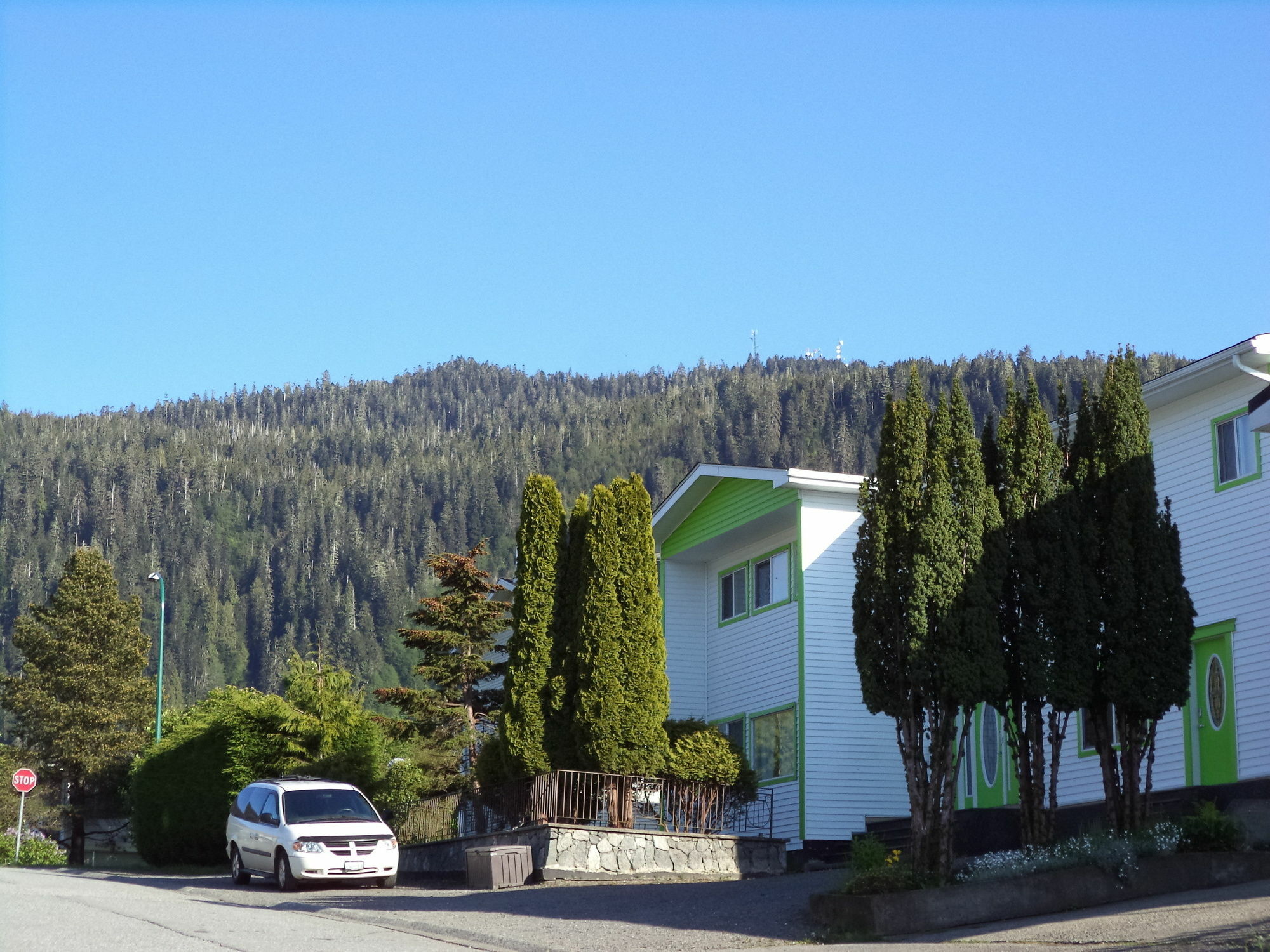 Enchanted Rainforest Guesthouse Prince Rupert Exterior foto